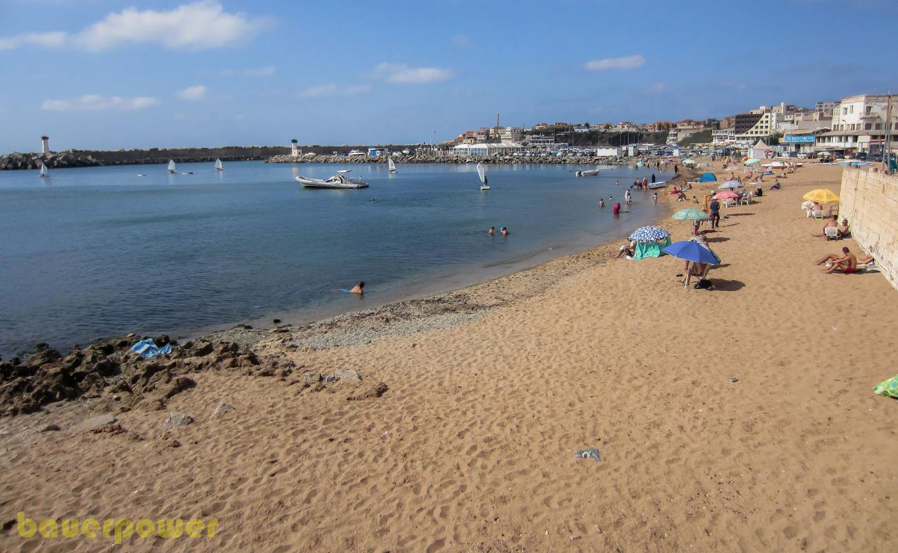 Foto de la Jeunesse beach II con arena brillante superficie