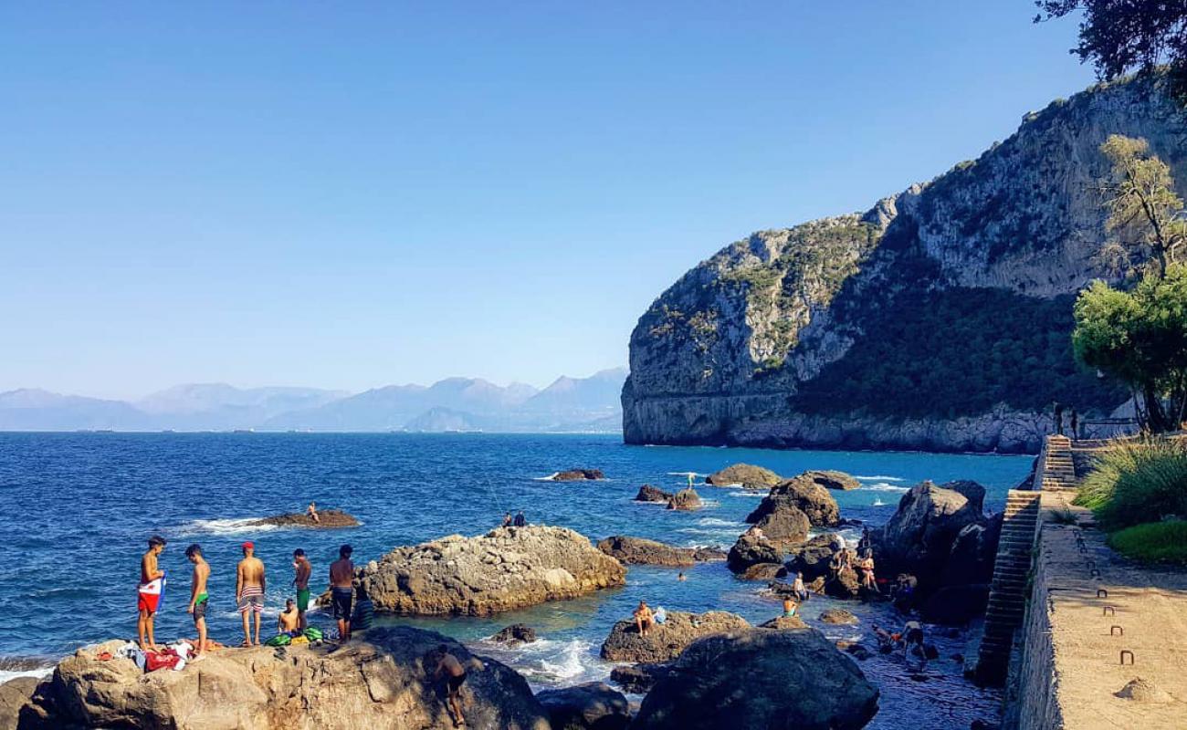 Foto de Les Aiguades con piedra superficie