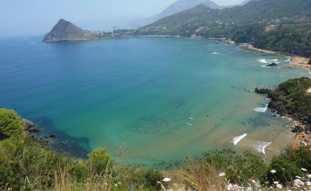 Foto de Plage d'Afaghir con arena brillante superficie