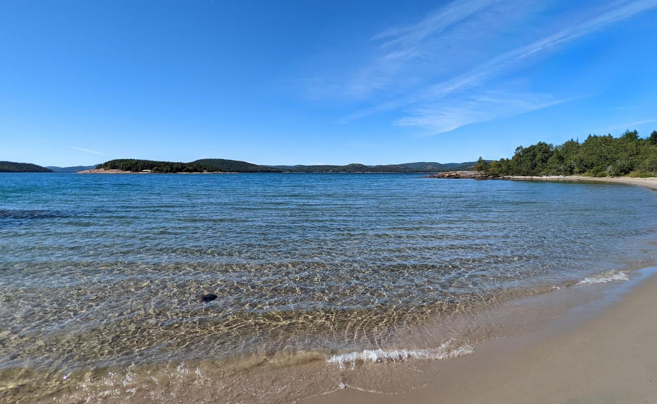 Foto de Cummings Beach con arena brillante superficie