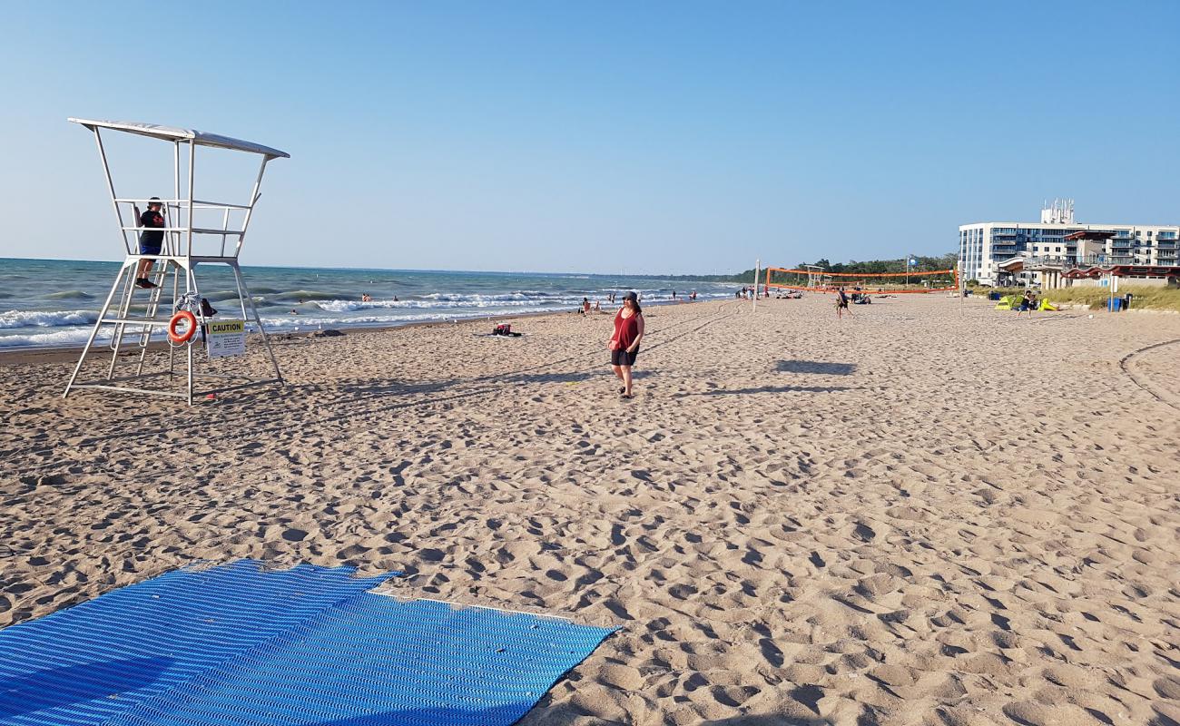 Foto de Grand Bend Beach con arena brillante superficie