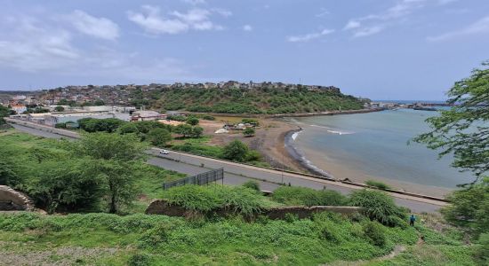 Praia Negra