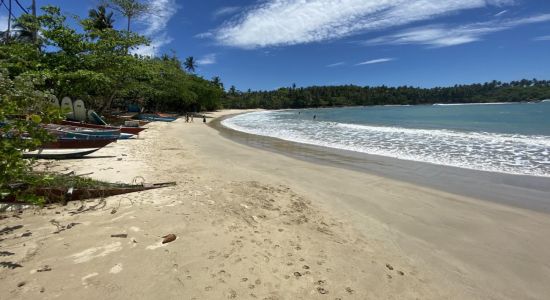 Hiriketiya Beach