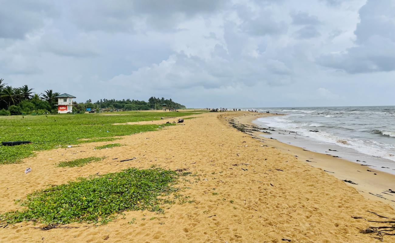 Foto de Panadura Beach con arena brillante superficie