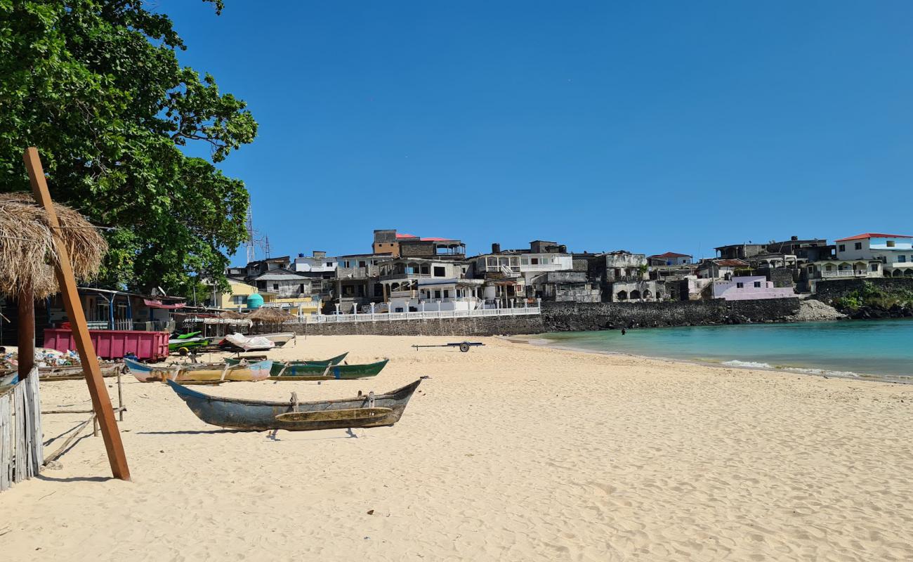 Foto de Plage Itsandra con arena brillante superficie