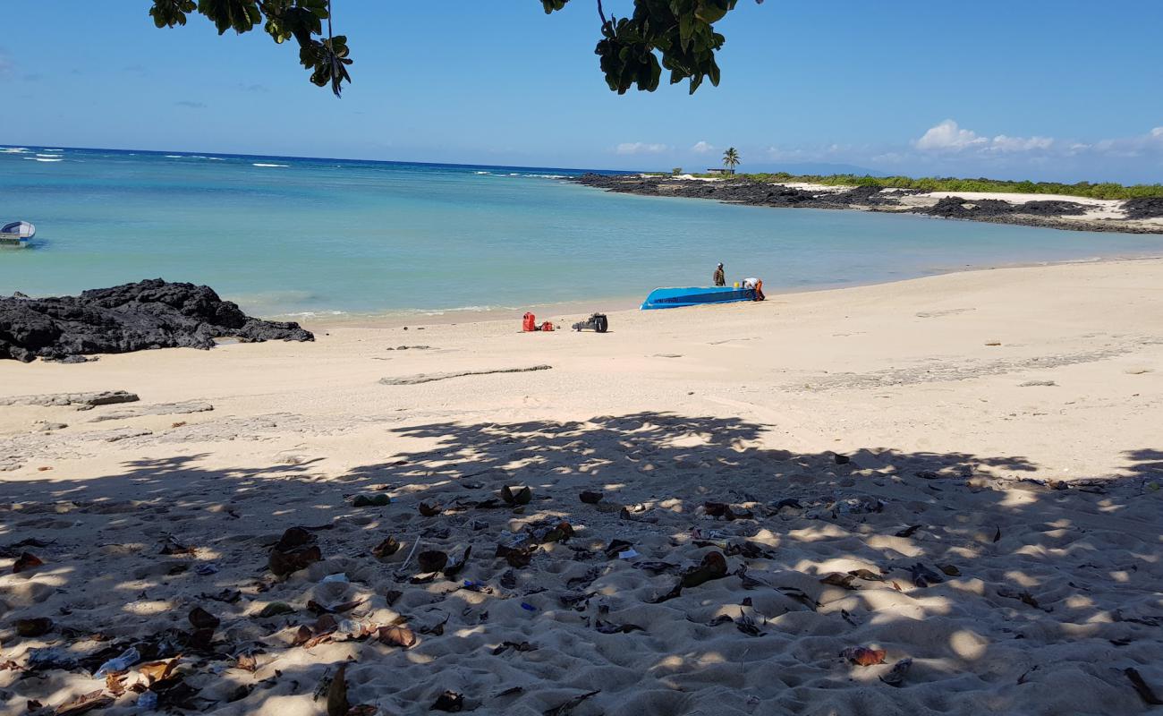 Foto de Plage De Chindini con arena brillante superficie