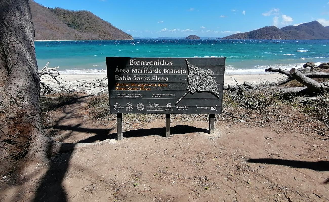 Foto de Sortija beach con arena fina y guijarros superficie