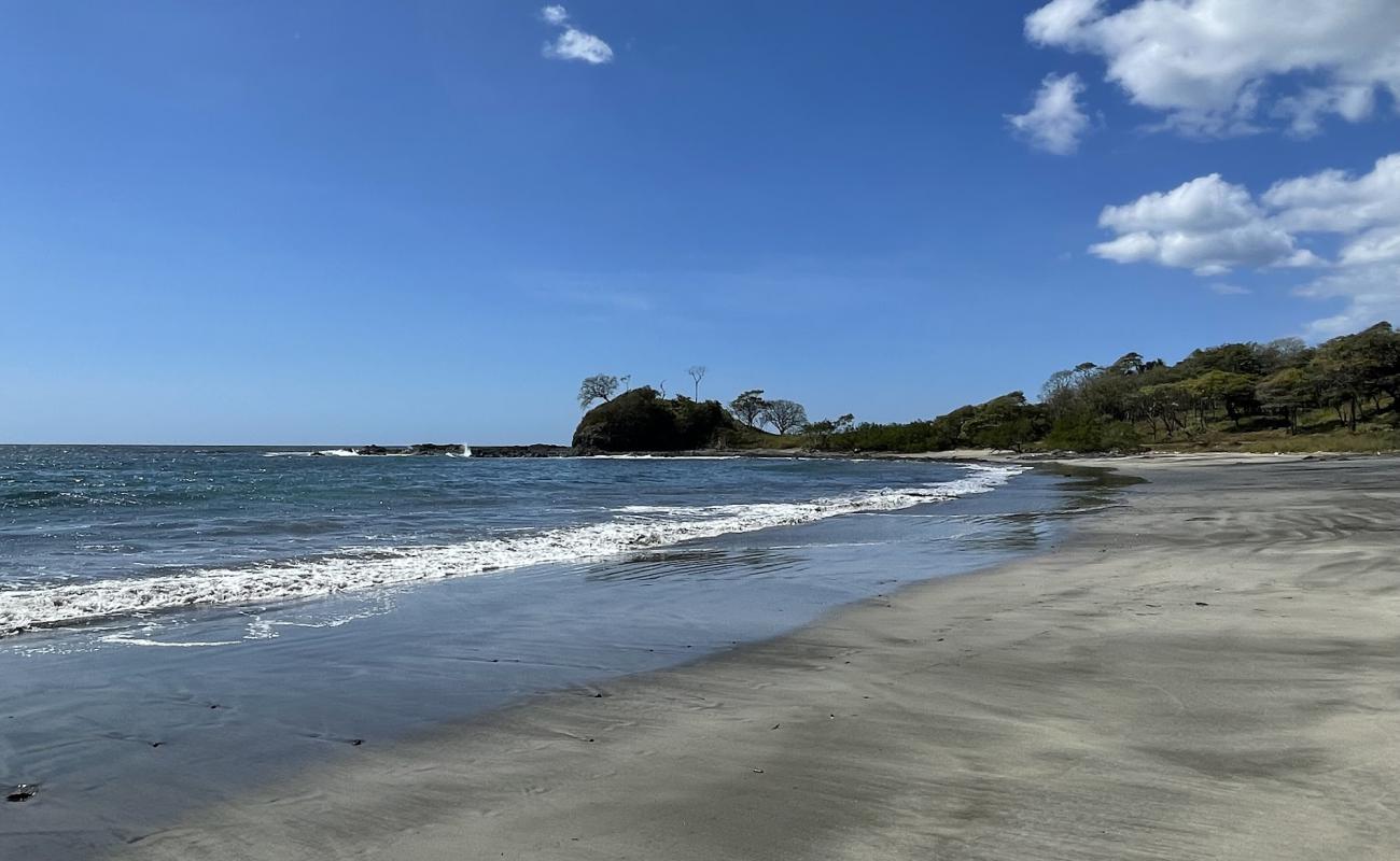 Foto de Pitahaya Beach con arena gris y piedras superficie