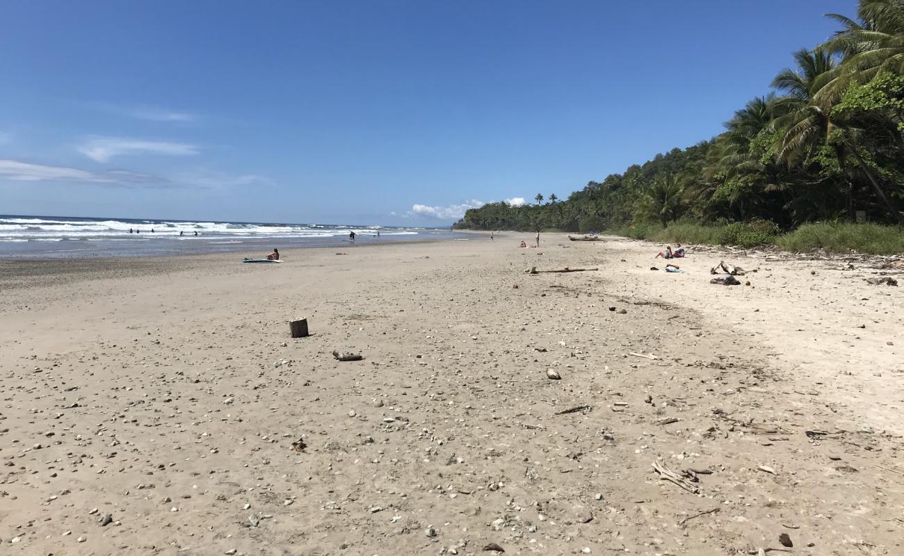 Foto de Playa Hermosa con arena fina y guijarros superficie