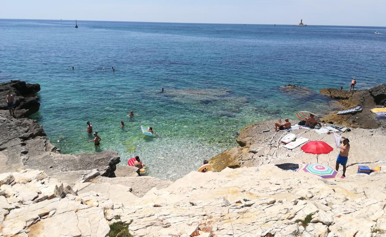 Foto de Cliff jump con piedra superficie