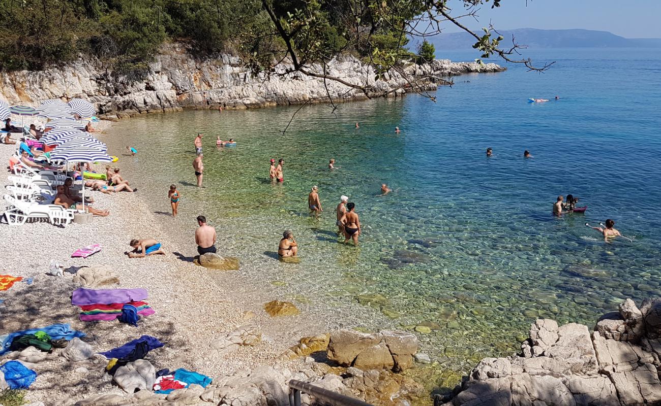 Foto de Prizinja beach con guijarro ligero superficie