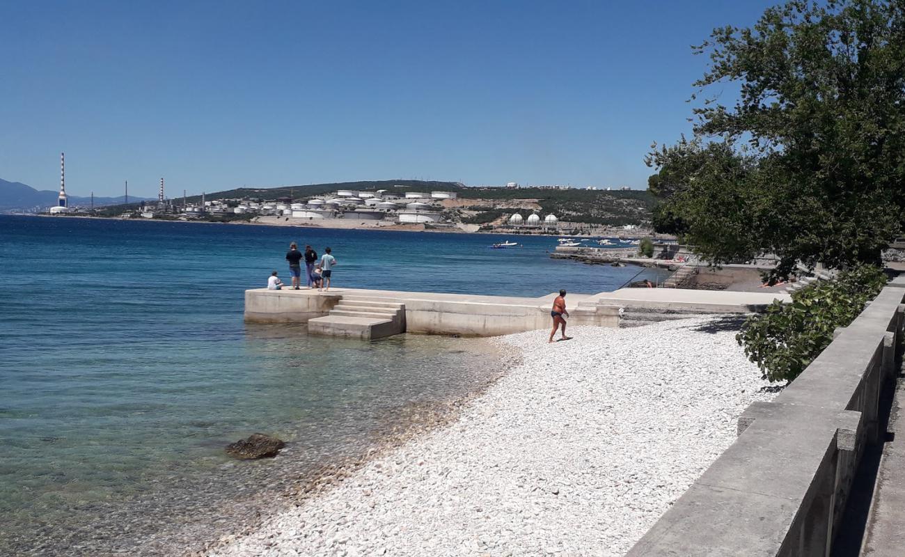 Foto de Ostro beach con piedra superficie