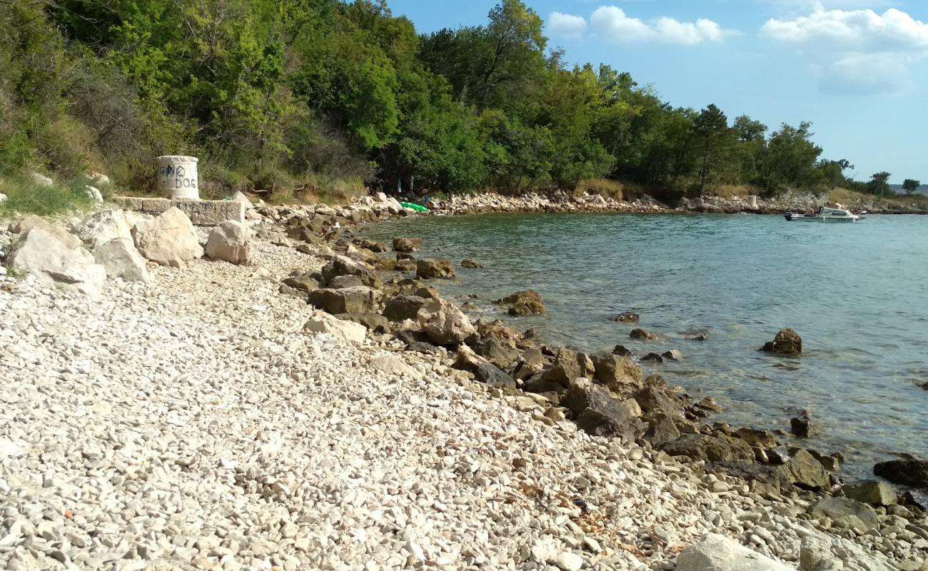 Foto de Trstena beach con piedra superficie