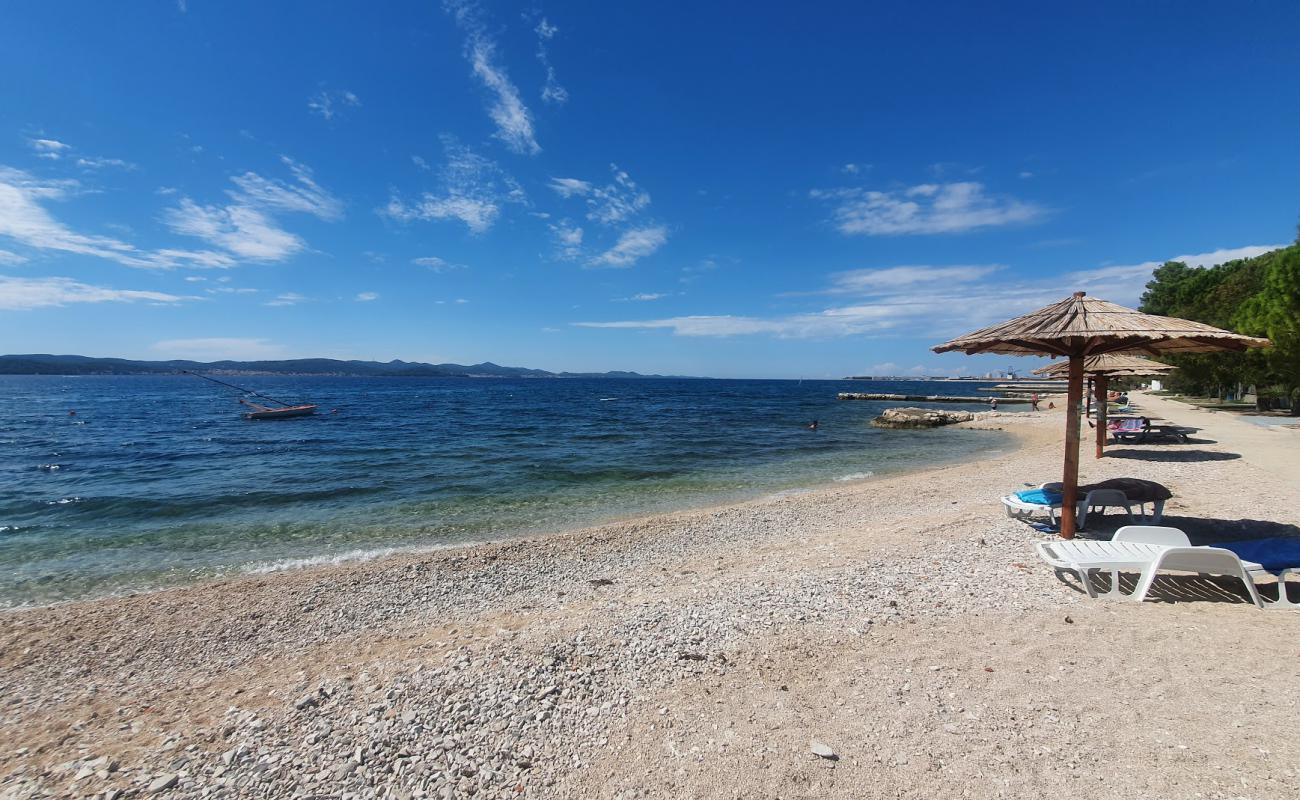 Foto de Bibinje beach con guijarro ligero superficie