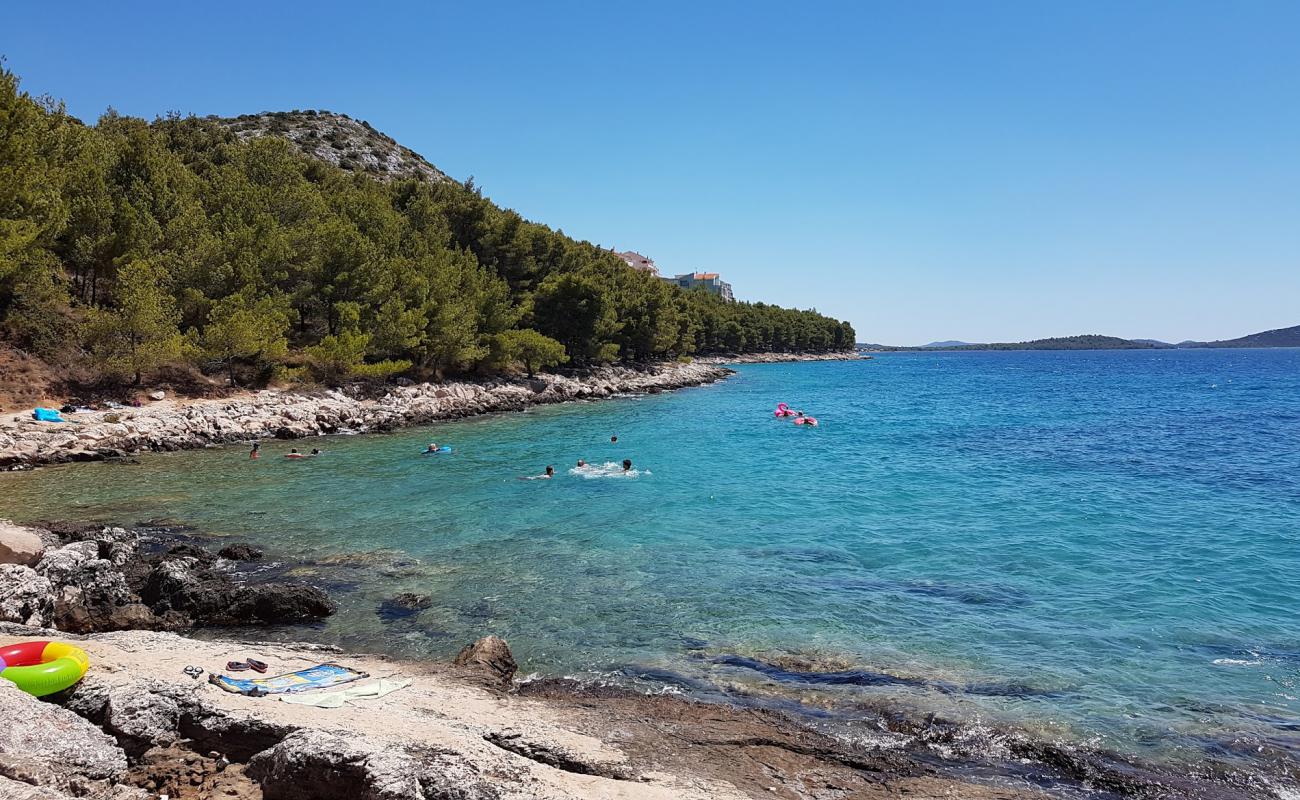 Foto de Zakanj beach con piedra superficie