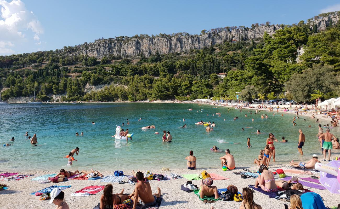 Foto de Playa de Kasjuni con guijarro ligero superficie