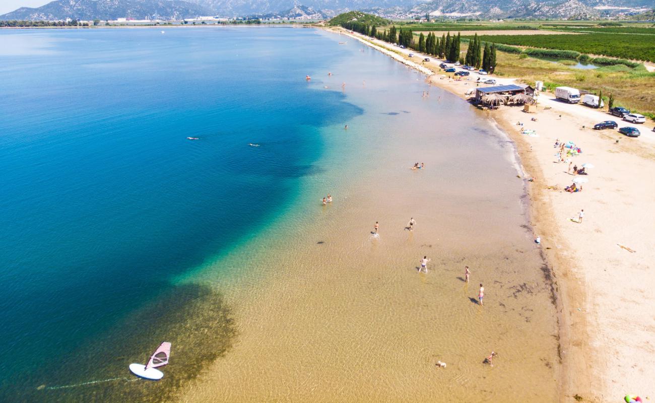 Foto de Delta beach con arena oscura superficie