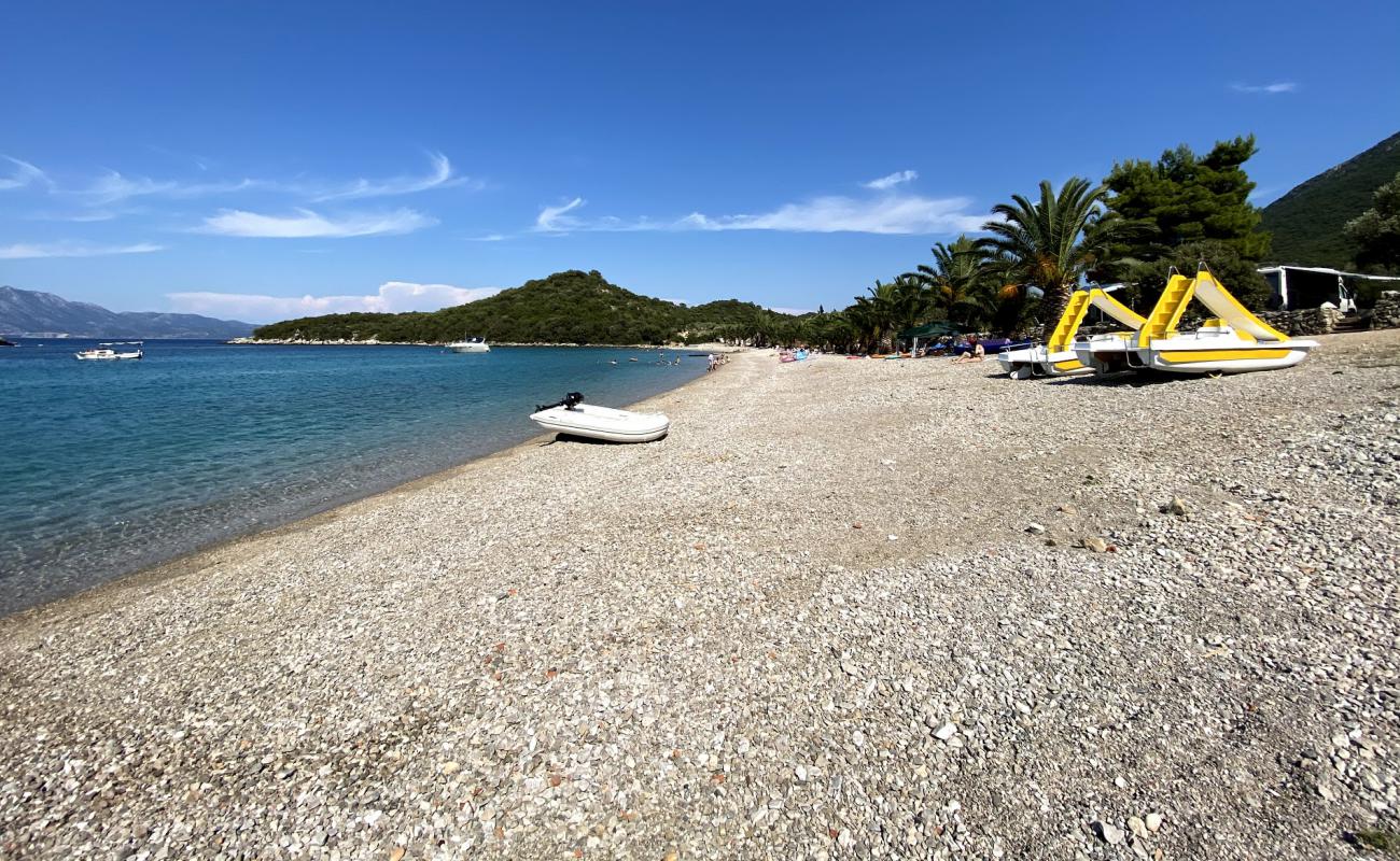 Foto de Pozora II beach con guijarro fino oscuro superficie