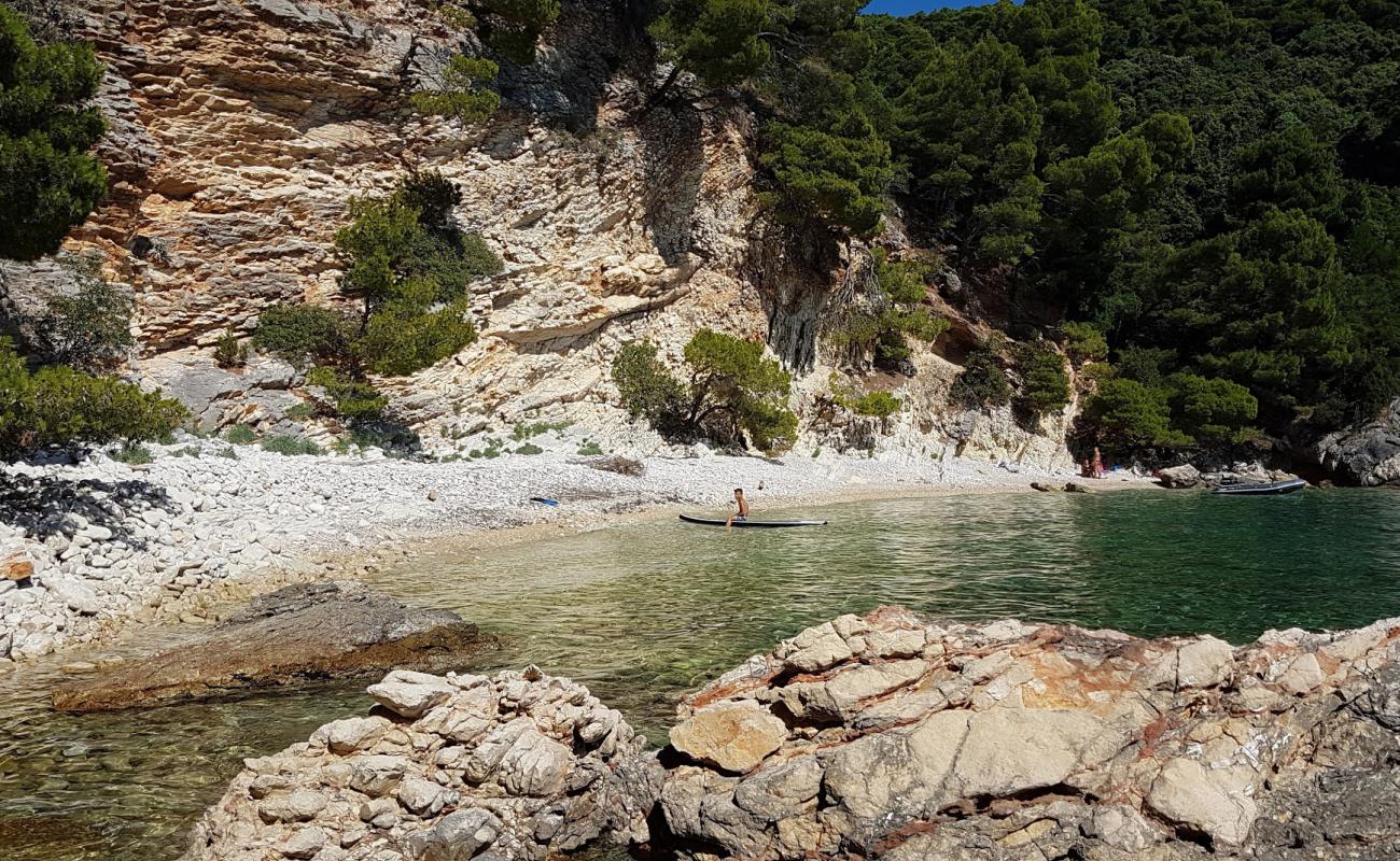 Foto de Lirica beach con guijarro ligero superficie