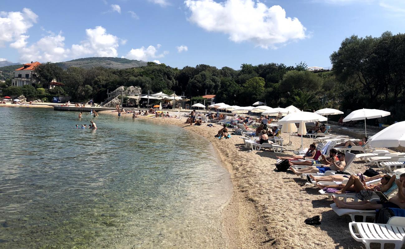 Foto de Copacabana beach con guijarro fino claro superficie