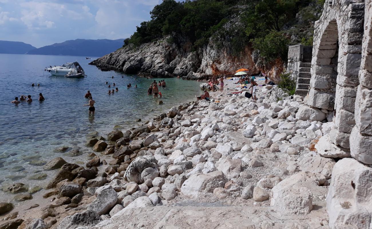 Foto de Dragozetici beach con guijarro blanco superficie