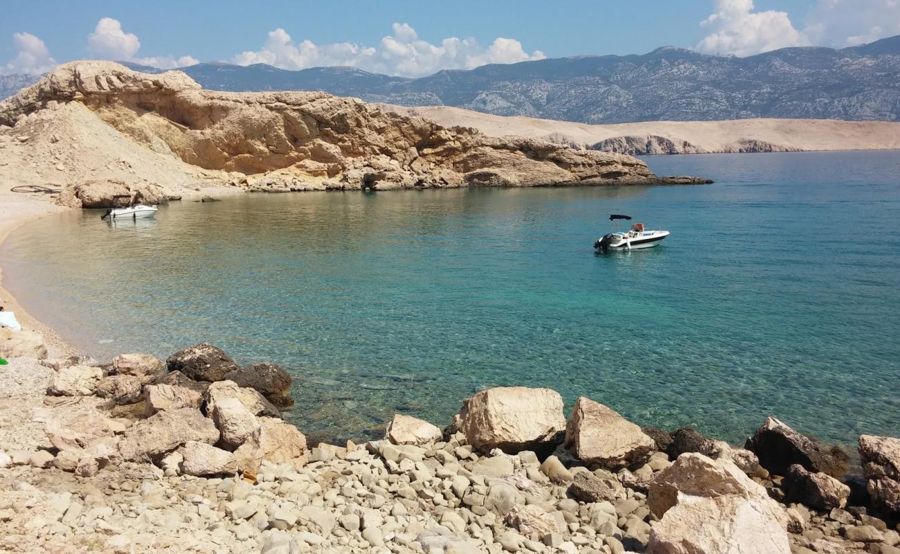 Foto de Mali Zaton II beach con arena fina y guijarros superficie