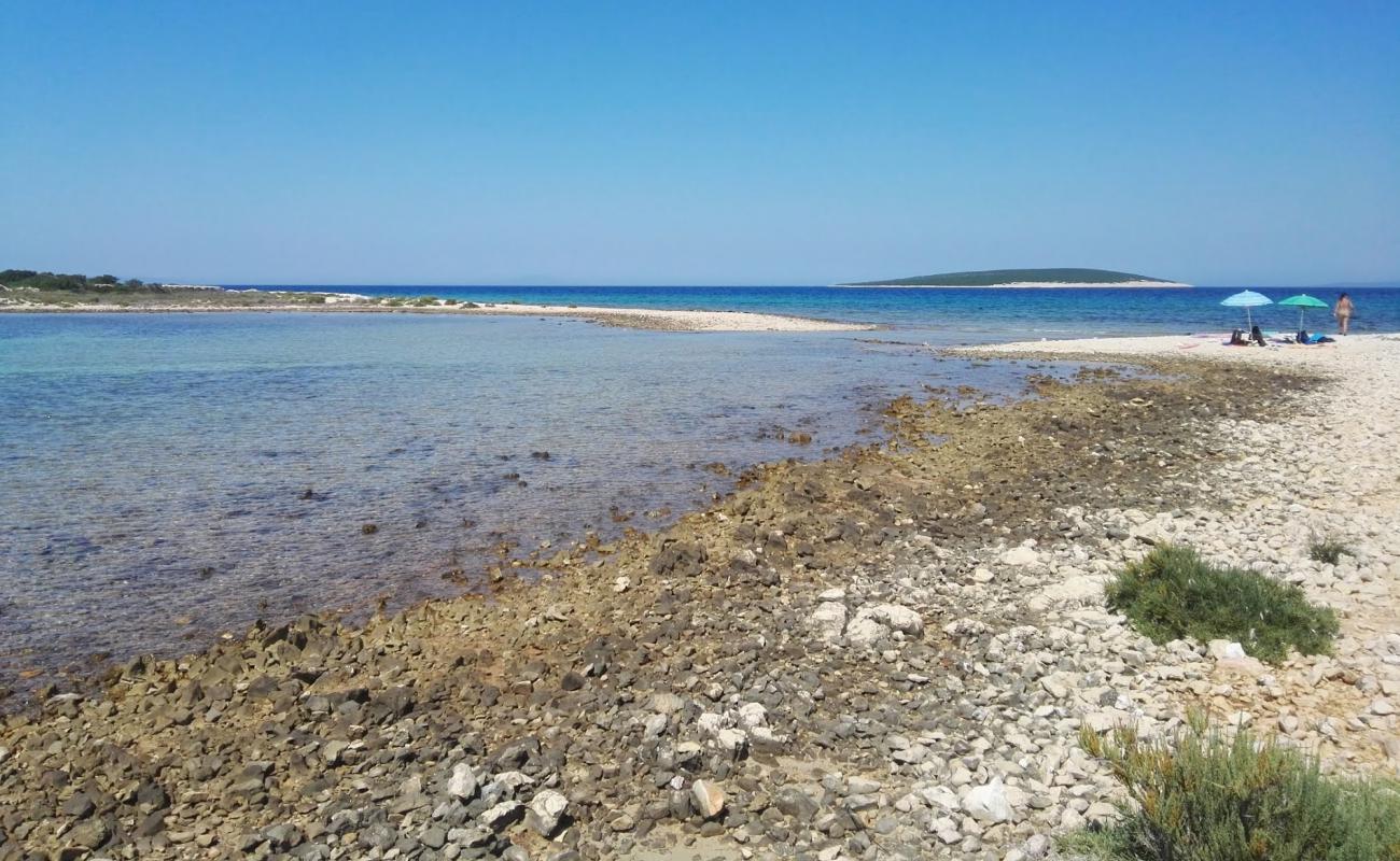 Foto de Maun beach con piedra superficie