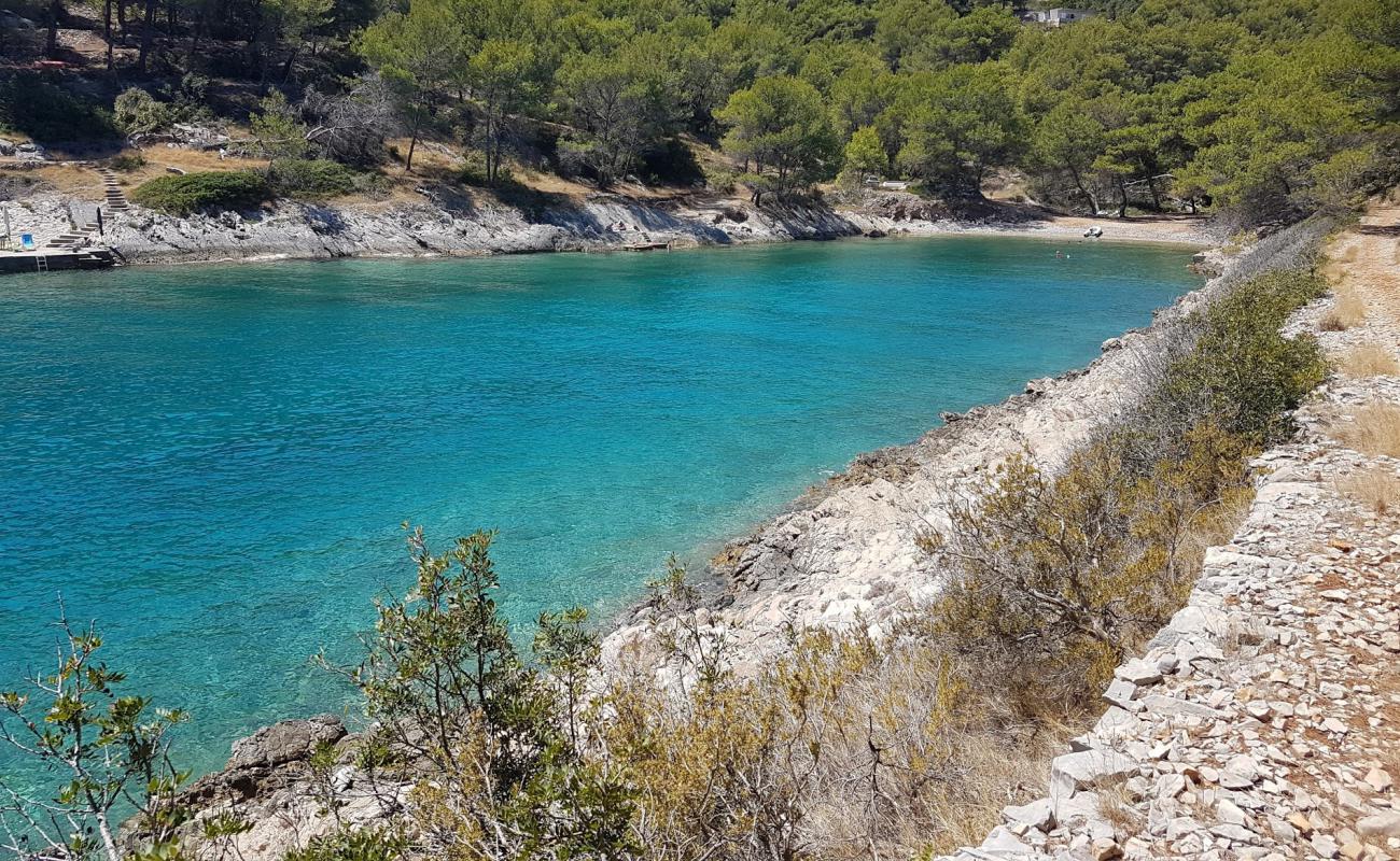 Foto de Kasjun beach con guijarro ligero superficie