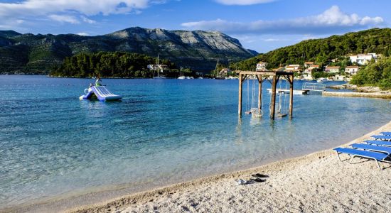 Zrnovo II beach