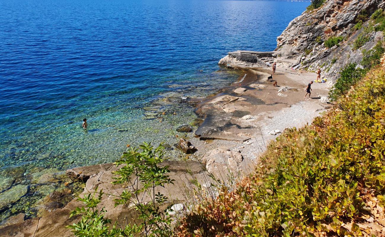 Foto de Doricici Dog Beach con piedra superficie