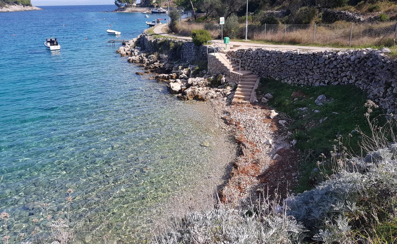 Foto de Valdarke Dog Beach con piedra superficie