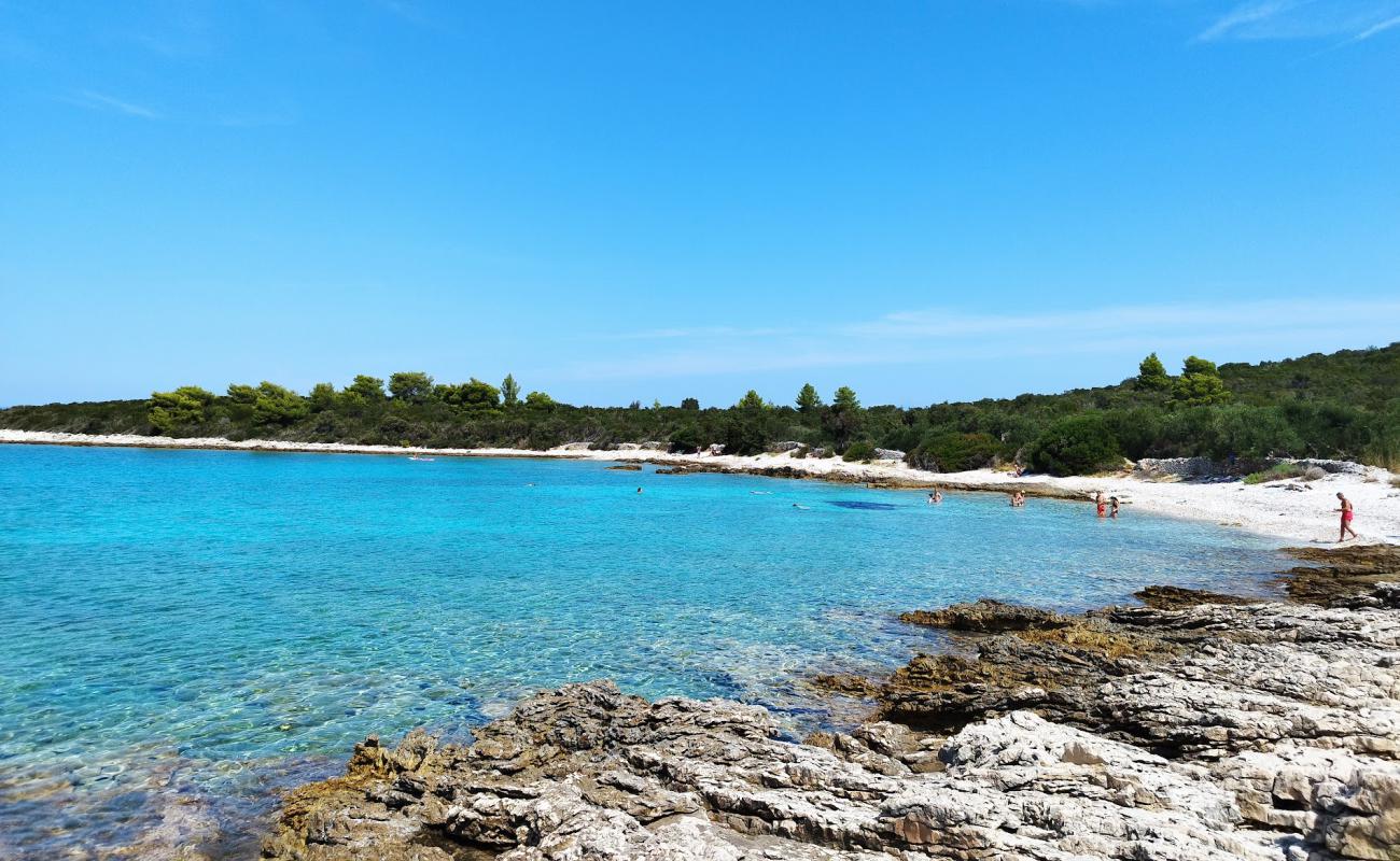 Foto de Beach pri Loviste con piedra superficie