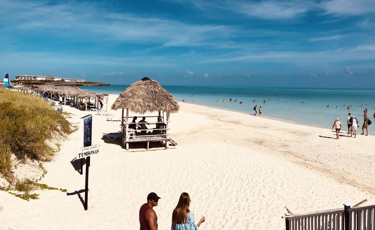 Foto de Playa de Pilar con arena fina blanca superficie