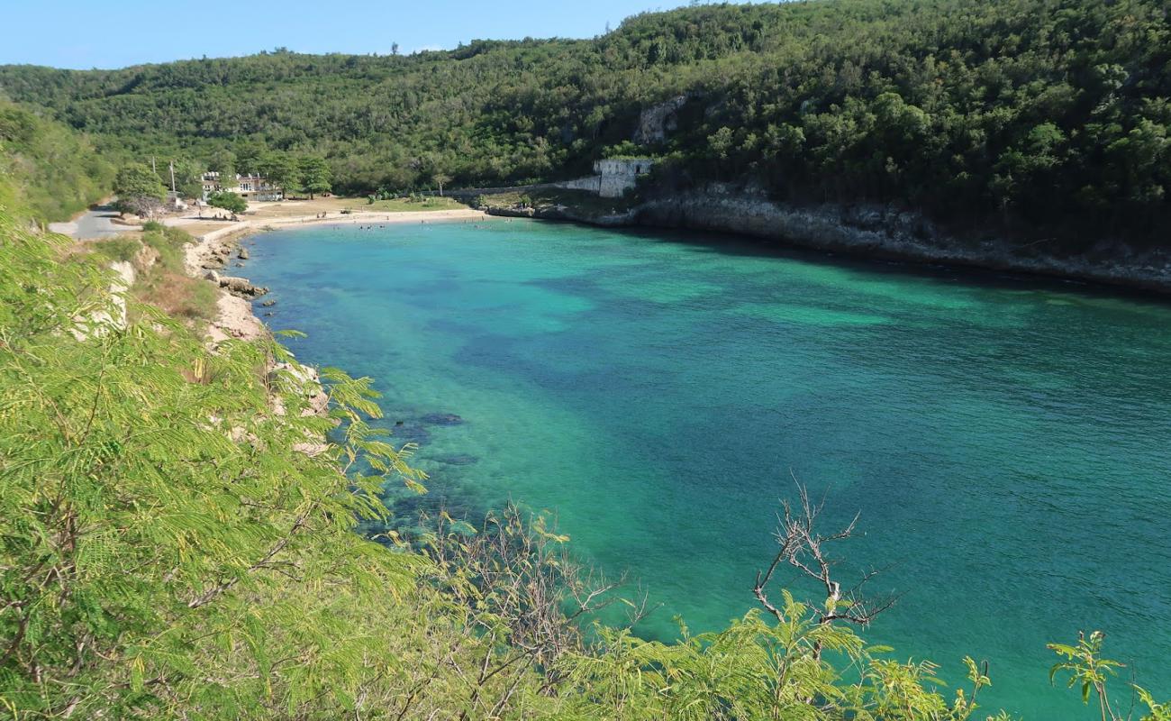 Foto de Playa La Estrella con arena brillante superficie