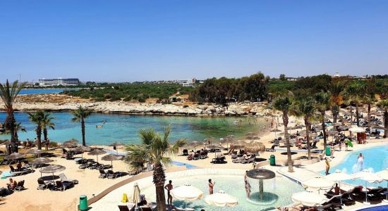 Playa de Latchi Adams