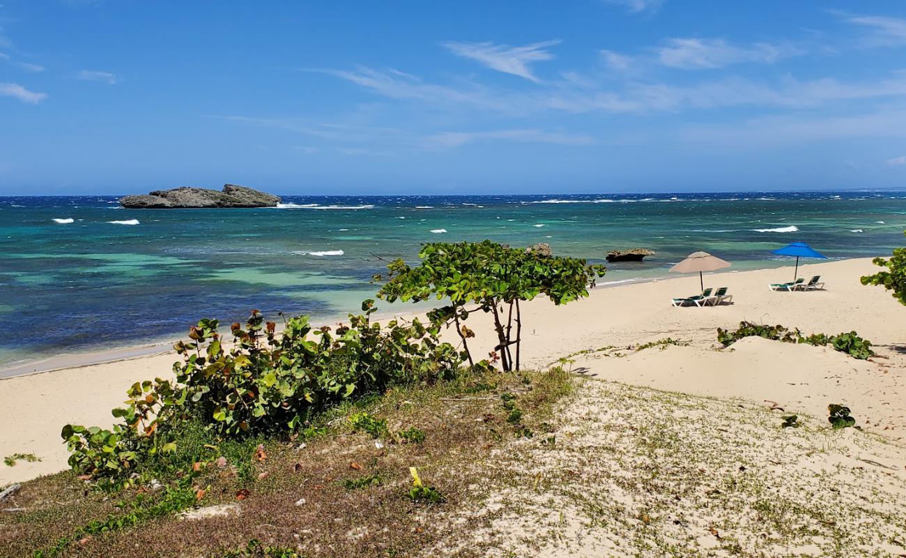 Foto de Cosita rica beach con arena brillante superficie