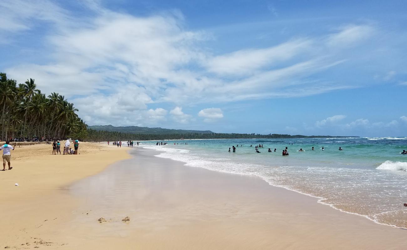 Foto de Playa la Boca de Payita con brillante arena fina superficie