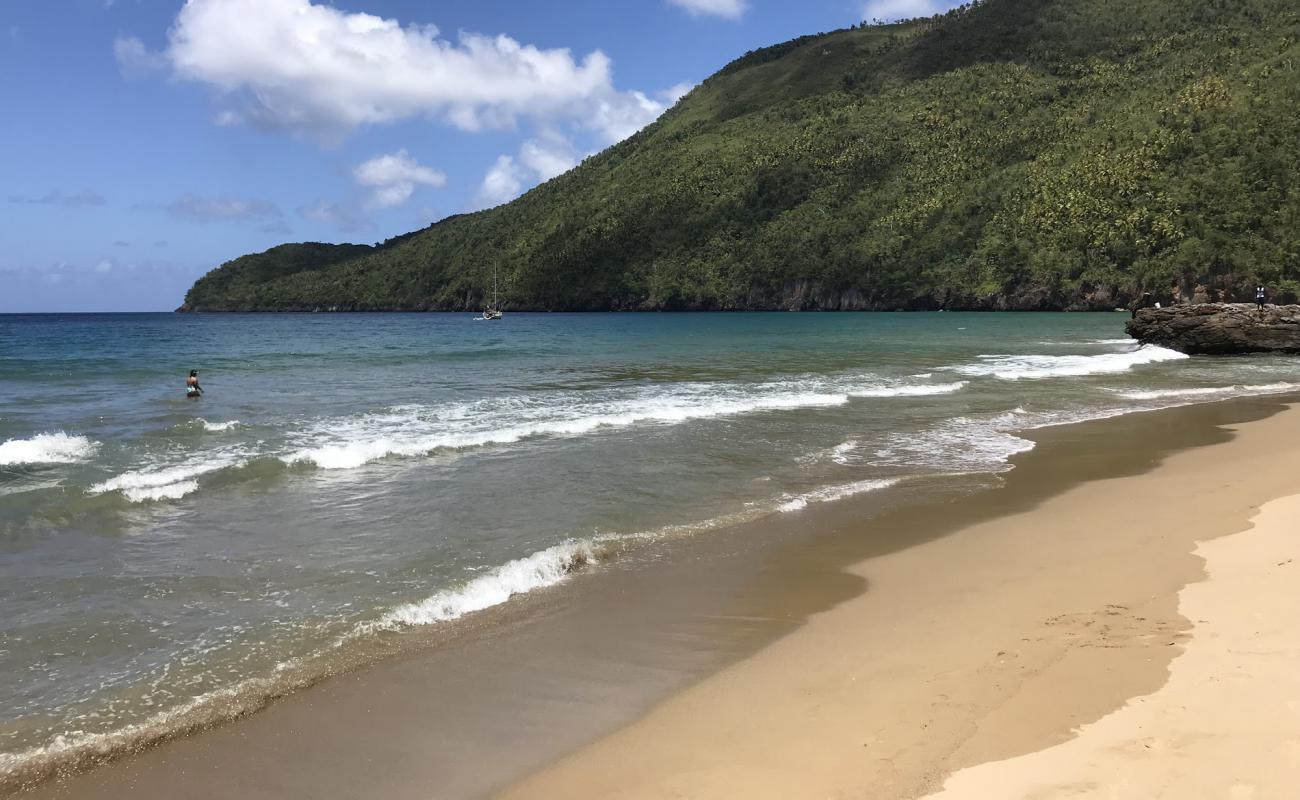 Foto de Playa El Valle con arena brillante superficie