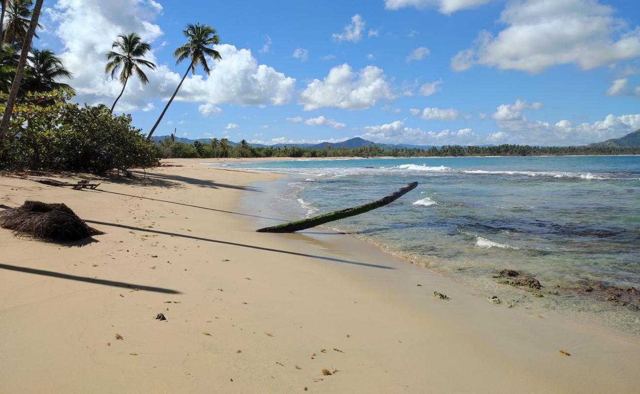 Foto de Playa Hicaco con arena brillante superficie