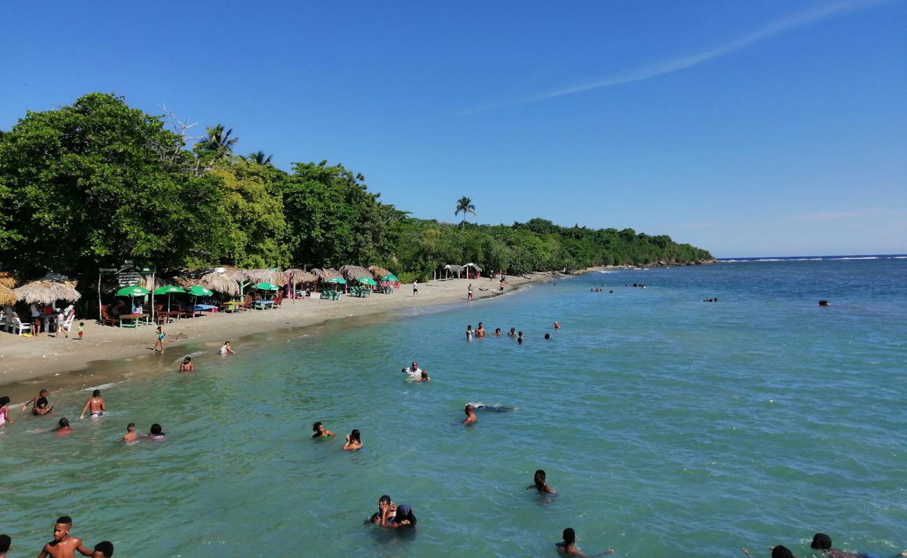 Foto de Palenque beach con arena gris superficie