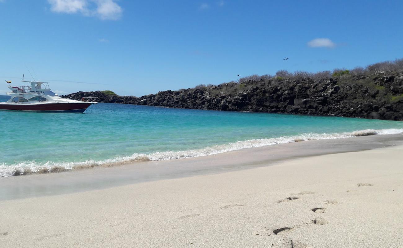 Foto de Playa Ochoa con brillante arena fina superficie