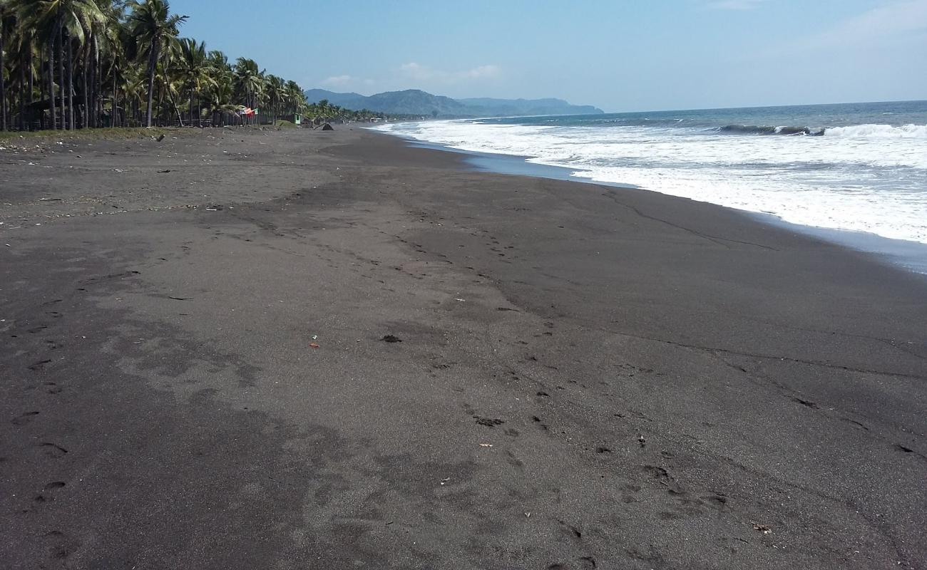 Foto de Barra Salada Beach con arena oscura superficie