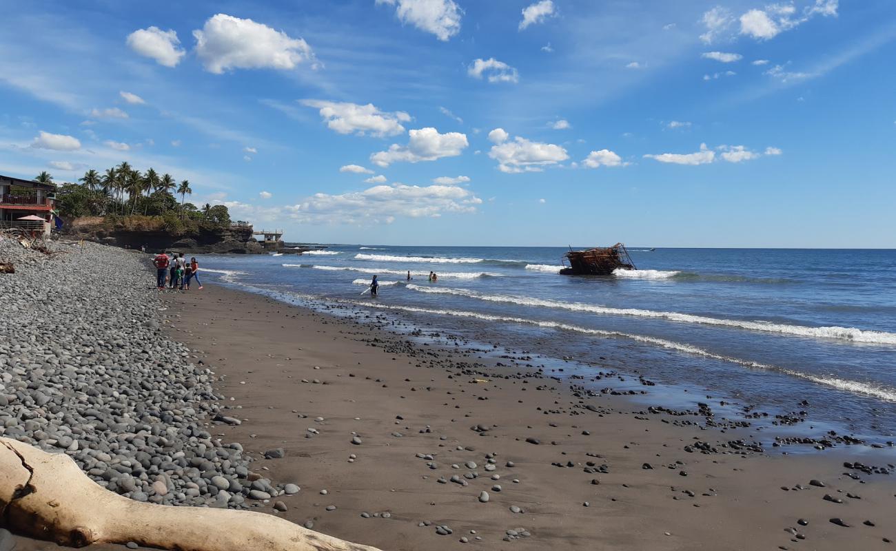 Foto de La Libertad beach con arena gris y guijarros superficie