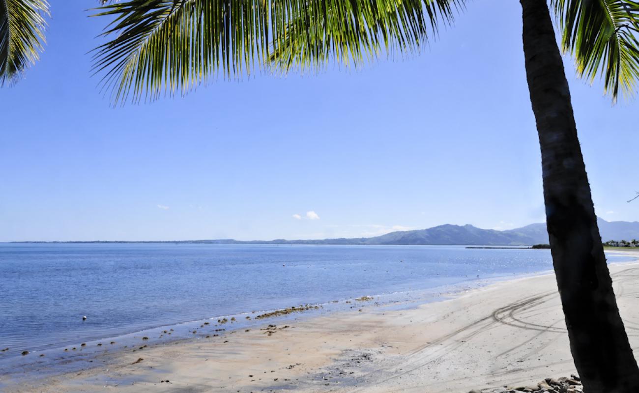 Foto de Hilton Fiji Beach con arena brillante superficie