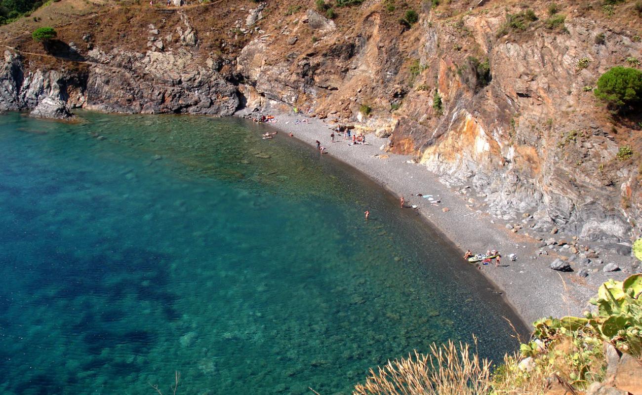 Foto de Cerberus beach con guijarro gris superficie