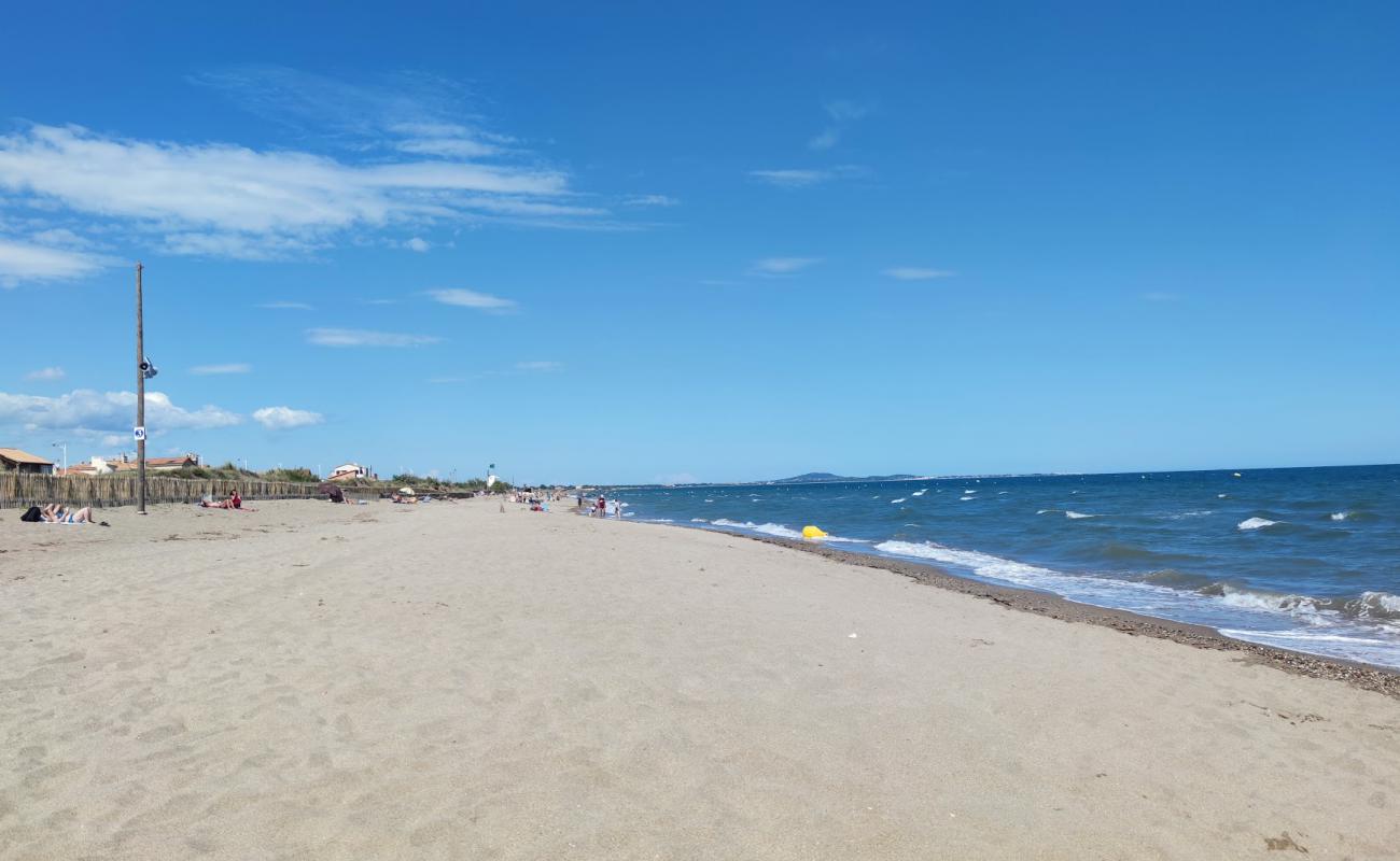 Foto de La Redoute beach con brillante arena fina superficie