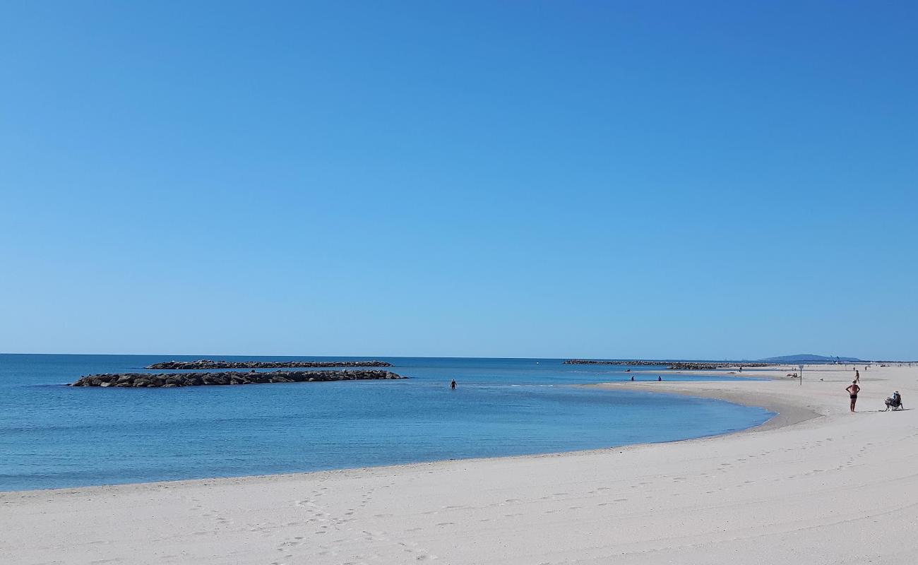 Foto de Palavas beach con arena brillante superficie