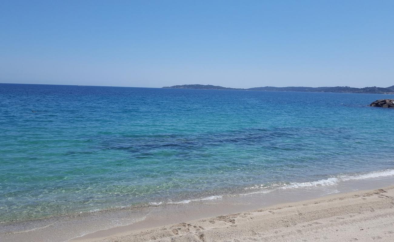 Foto de Playa de la Croisette II con arena blanca superficie