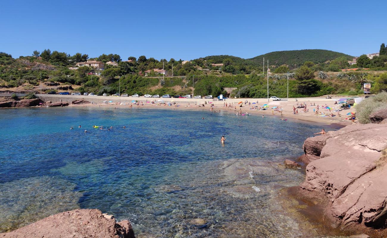 Foto de Plage du Pourrousset con arena brillante superficie