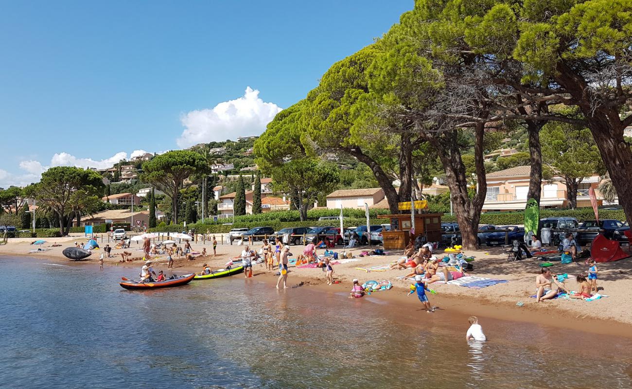 Foto de Playa Agay con arena brillante superficie